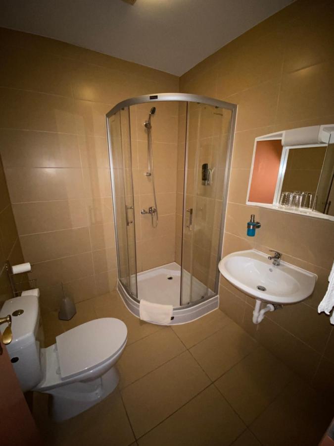 Godorfer Muehle Hotel Кьолн Екстериор снимка